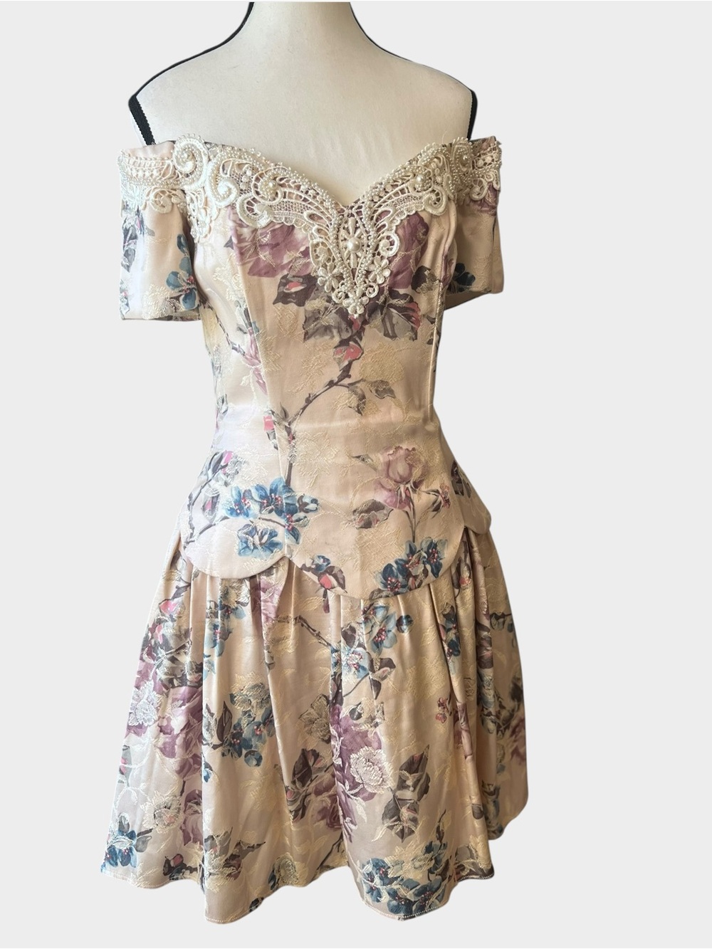 Vintage Scott McClintock Floral Jacquard Pearl Lace Dress Size 6 USA 14332/02